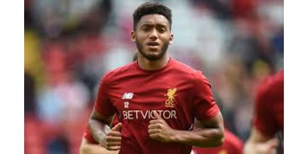 Joe Gomez disse que a competição interna é uma coisa boa